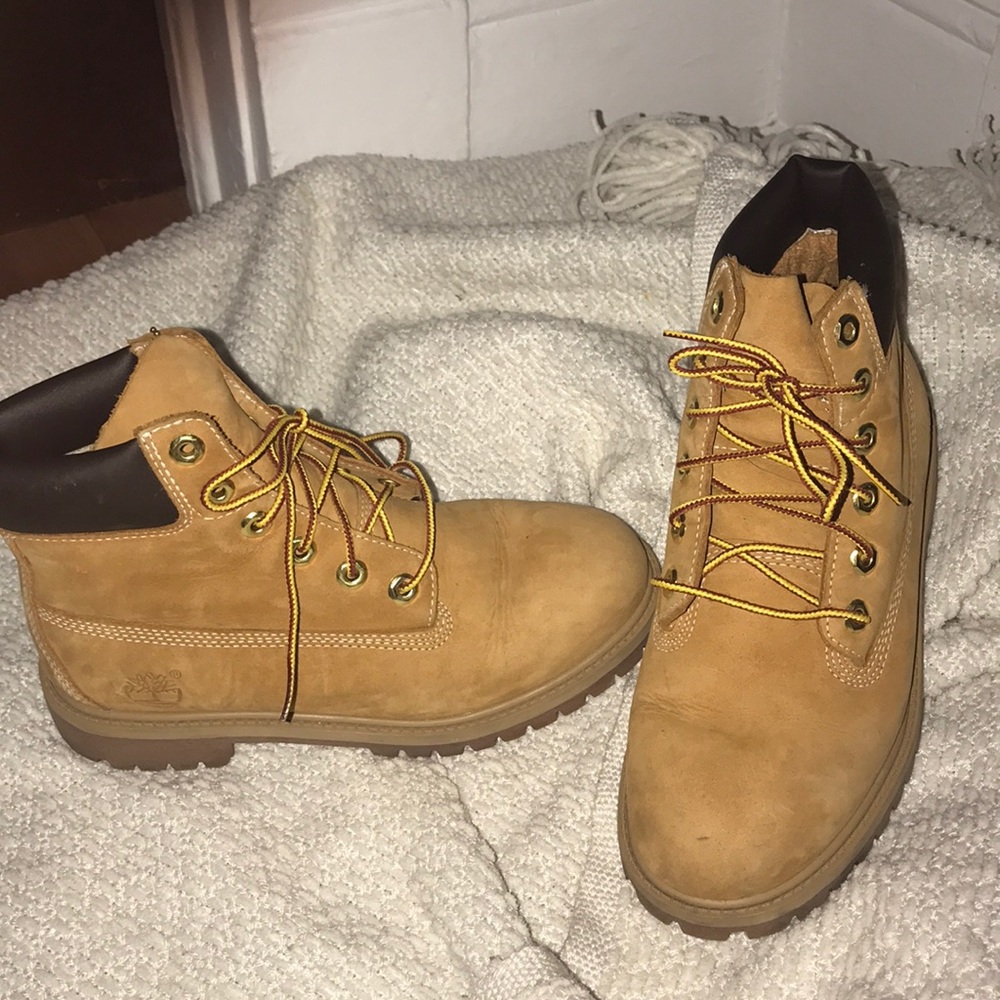 Good condition timberlands